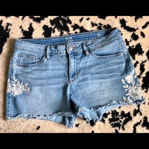 a.n.a embroidered cut off jean shorts